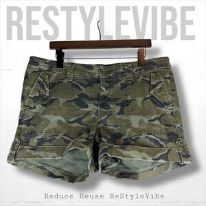 TORRID Women’s Size 16 Shorts Cuffed Style High Rise Fit Camo Denim Stretch